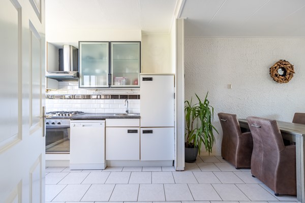 Foto - Te koop: Drive-in woning in Fijnaart!